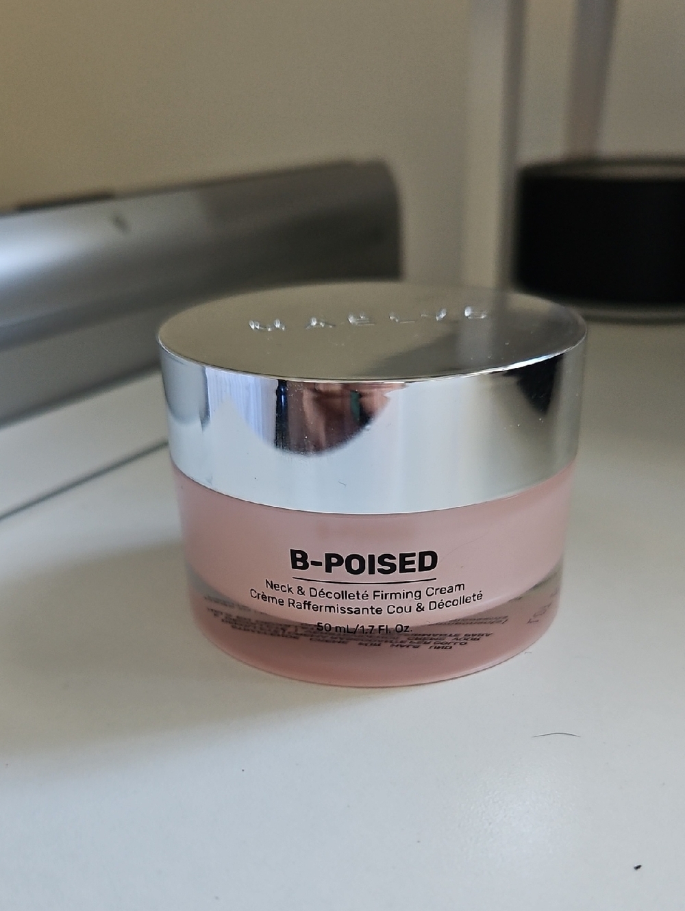 B-POISED Neck & Décolleté Firming